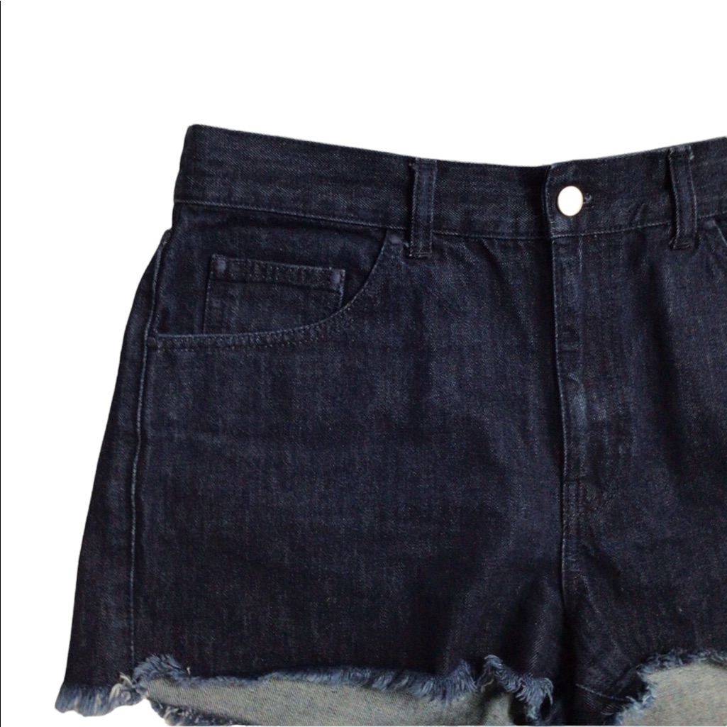Marques'almeida X Topshop Dark Wash Frayed Hem Denim Shorts Size 6 — image 3 of 8